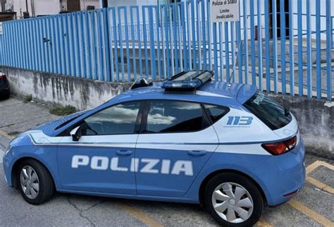 Giovane Tenta Di Togliersi La Vita A Cittanova Salvato Da Polizia Il