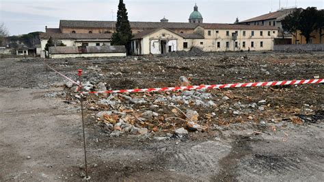 Lavori All Ex Caserma Alighieri Diventer Un Parco Foto Massimo Argnani