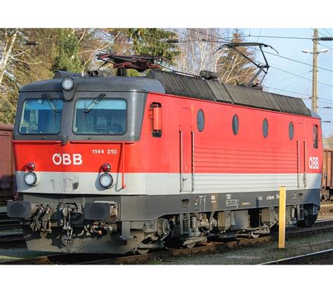 Österreichische Bundesbahnen ÖBB 1144 286 2 HO Red White Grey Scheme