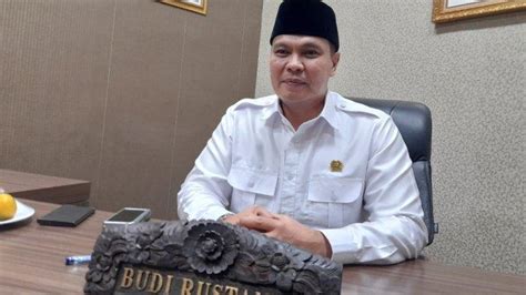 Sosok Dan Profil Budi Rustandi Yang Ingin Jadi Wali Kota Serang 2024