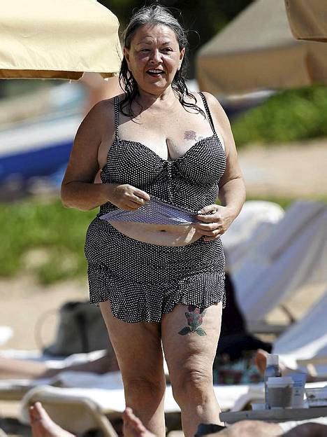 20 Hot Sexy Roseanne Barr Bikini Pics