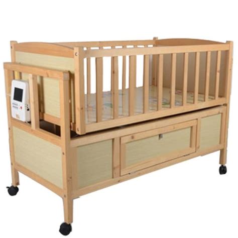 Multifunctional Wooden Crib Automatic Swing Bed Baby Cotid10710879