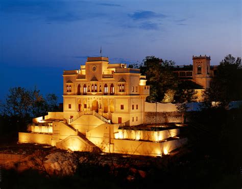 Ananda in the Himalayas: секрет популярности Дворца махараджи