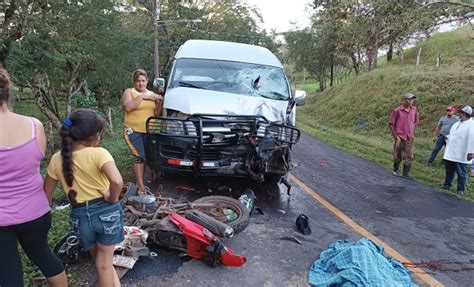 Motociclista y acompañante mueren en trágico accidente vial Radio La