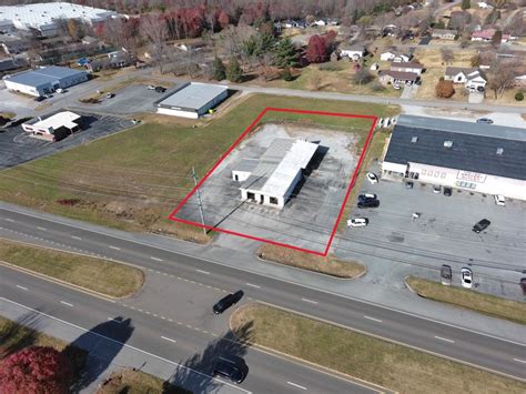 4500 sq. ft. Commercial Building on Jacksboro Pike