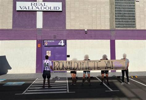 Fora do Cruzeiro Ronaldo também mira venda do Valladolid Será o