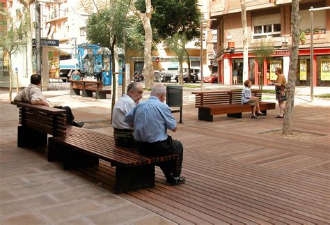 Santa Madrona square - Urbidermis