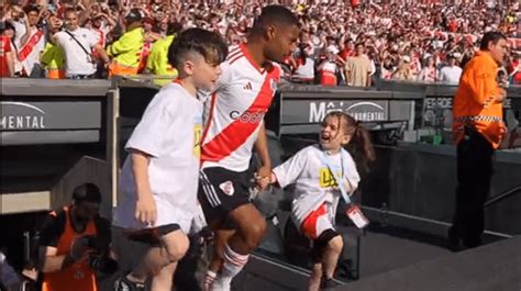 Delacrucito Cumpliendo Sueños El Video De La Cuenta Oficial De River