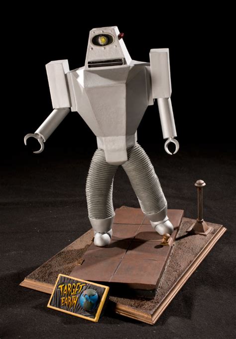 Target Earth Robot Resin Model Kit