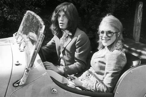 Mick Jagger and Marianne Faithful's Relationship in 37 Rare Photos ...