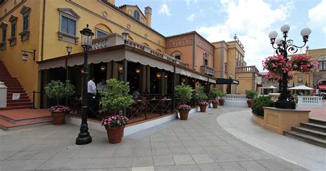 Tutto Gusto and Tutto Italia opening day - Photo 9 of 16