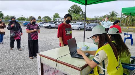 Cuaca Mendung Di Sibu Membolehkan Ramai Keluar Mengundi Awal Utusan