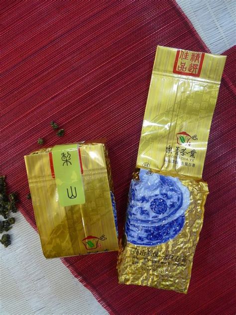 梨山茶批發 台灣茶烏龍茶紅茶茶葉批發 樂菁茶業