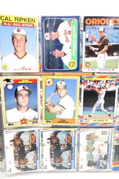 Baseball Trading Card Collection In Binder TOPPS DONRUSS FLEER