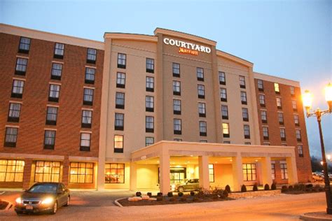 Courtyard by Marriott Hamilton