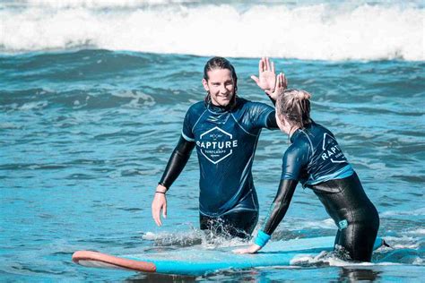 Où faire du surf débutant Apprentice surfers how to start