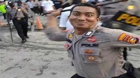 Meme Absurd Yang Saya Temukan Di Internet Youtube