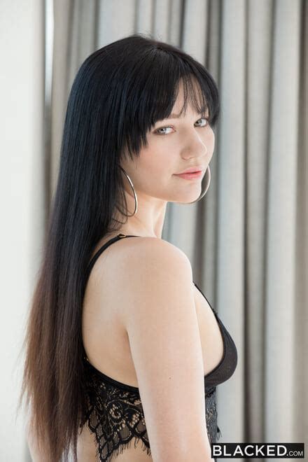 Karly Baker Kira Noir Porn Pic