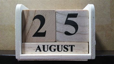 August 25 Calendar Wooden - Free photo on Pixabay - Pixabay