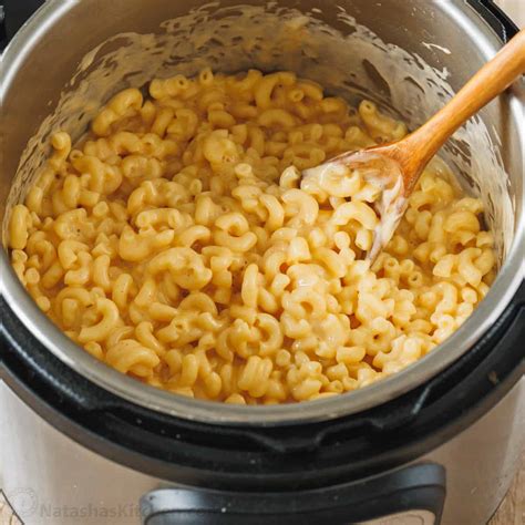 Instant Pot Mac and Cheese (VIDEO) - NatashasKitchen.com