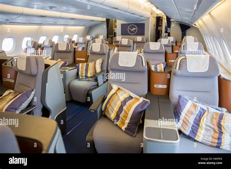 Airbus A380 Interior Hi Res Stock Photography And Images Alamy