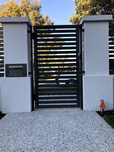 Aluminium Slate Swing Gates Character Gatemakers And Fencing