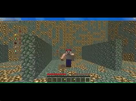 Jogando Minecraft XVIDEOS