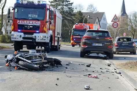 Schwerer Unfall Auf Der B 225 In Dorsten Dorsten Online