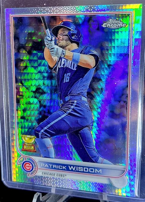 2022 Topps Chrome Rookie Hyper Refractor 198 Patrick Wisdom Chicago