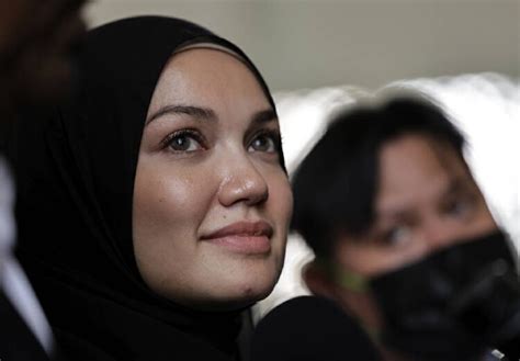 Puteri Sarah Files For Divorce From Mat Kilau Director Syamsul Yusof