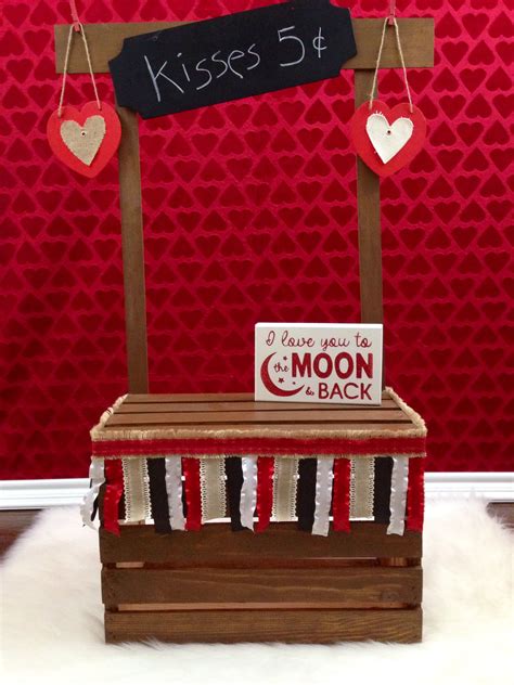 Diy Kissing Booth For Valentines Day Photography