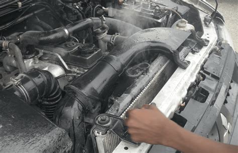 Causes Of Engine Overheating And How To Avoid Damage To Your Vehicle