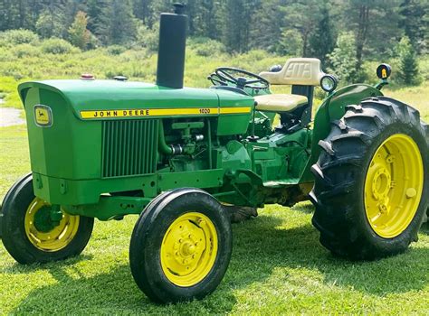 John Deere 1020 Traktor adatok és specifikációk