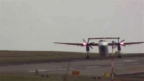 Strong Crosswind Takeoffs And Landings At Lba Youtube