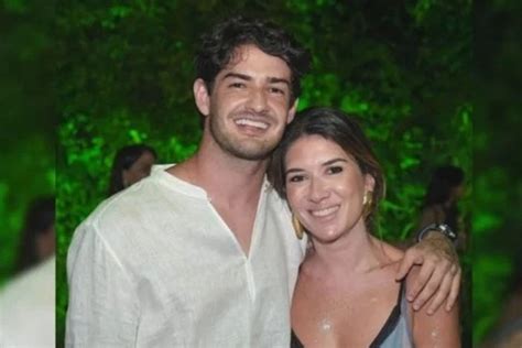 Rebeca Abravanel Est Gr Vida Do Primeiro Filho Alexandre Pato