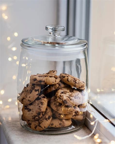 Free Photo | Cup of tea and cookies