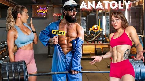 Anatoly Pranks Girls At The Gym Gym Prank Youtube