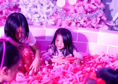 Plaza Singapura X Museum Of Ice Cream Pop Up For Christmas
