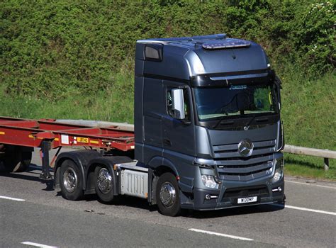 W13DMP Mercedes Actros M4 Downend Bristol 26 4 2022 Michael