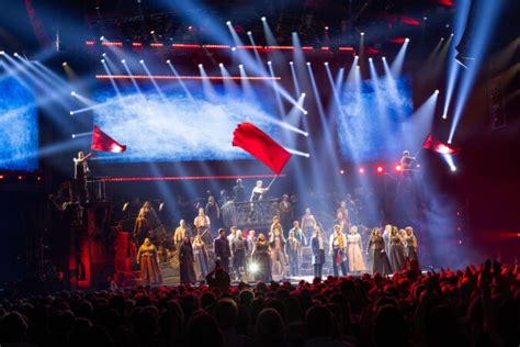 Photos Les Misérables The Arena Spectacular World Tour Playbill