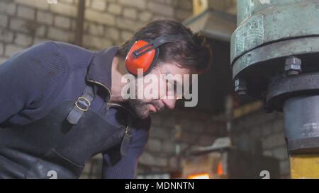 Automatic Hammering Blacksmith Forging Red Hot Iron On Anvil Extreme Close Up Stock Photo Alamy