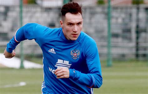 Вячеслав Караваев. Биография