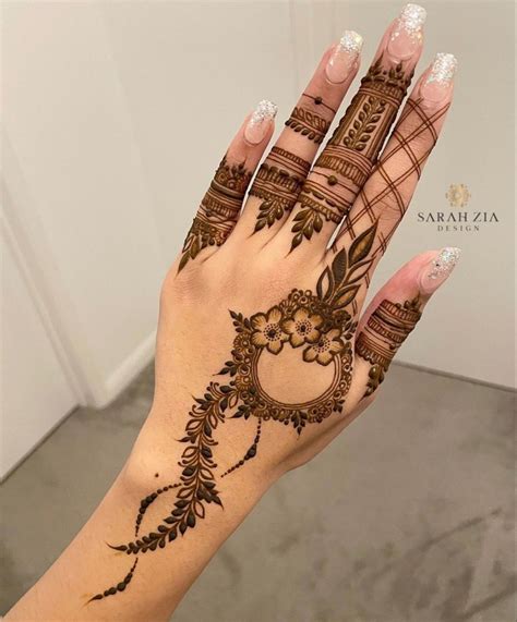 Pin By Xxx On Henna Latest Mehndi Designs Latest Simple Mehndi