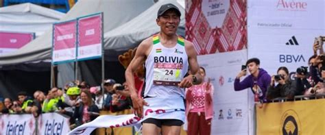 Boliviano H Ctor Garibay Gana La Marat N De Ciudad De M Xico Con R Cord