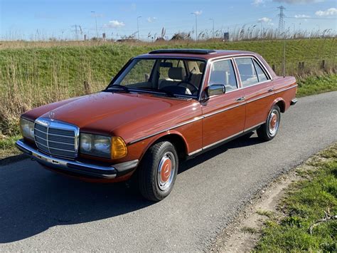 Mercedes Benz W123 240d 1983 Eric Breed