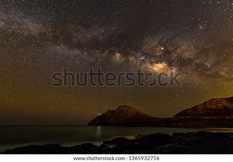 Dark Starry Night Pacific Ocean Royalty-Free Images, Stock Photos ...