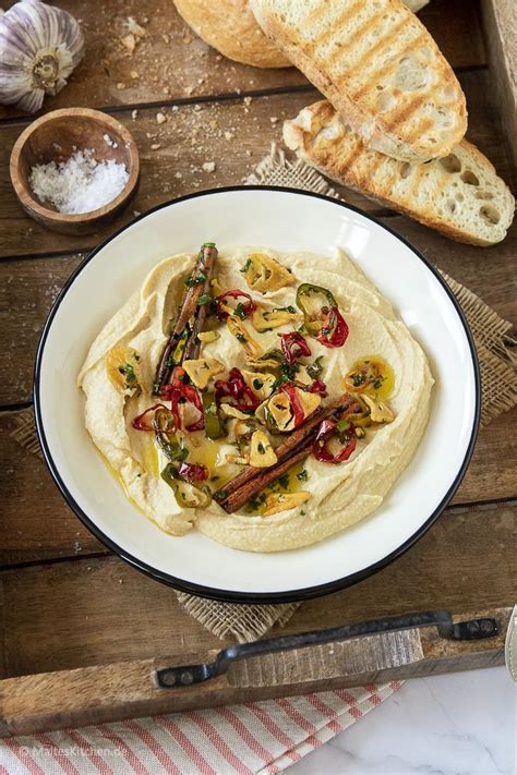 Pikanter Hummus Mit Knoblauch Chili Ingwer Und Zimt Yotam Ottolenghi