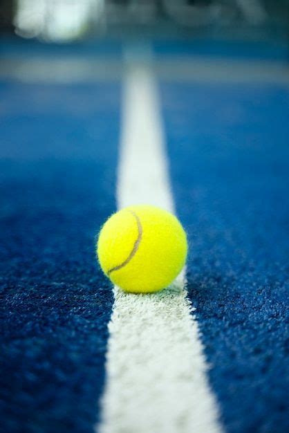 Падел-теннис под большим углом на белой линии | Бесплатно Фото | Padel ...