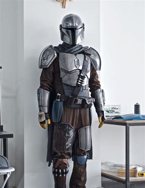 Cold Metal Cast Mandalorian Beskar Armor