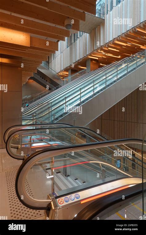 Paris Metro M Station St Denis Pleyel Architekt Kengo Kuma